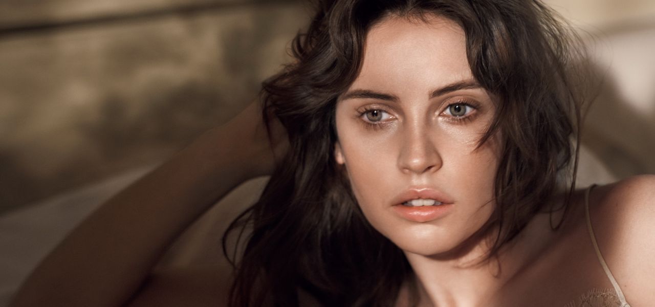 Felicity Jones - Clé de Peau Beauté 2018 Photoshoot