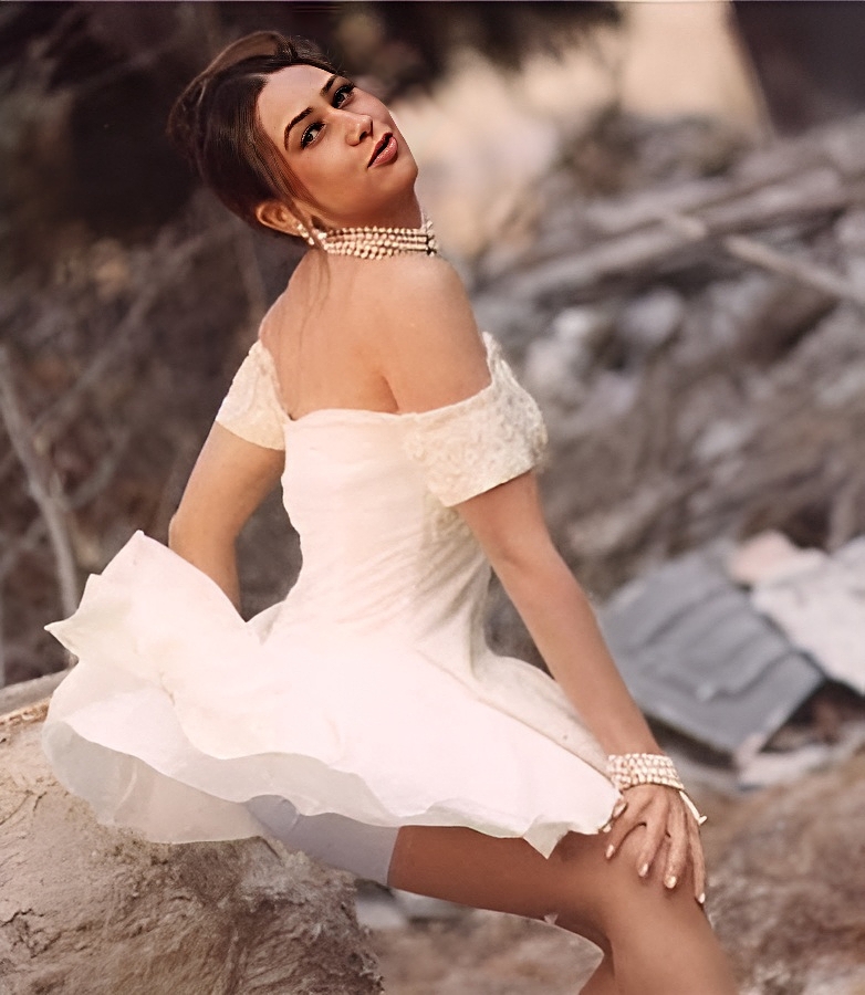 Karisma Kapoor