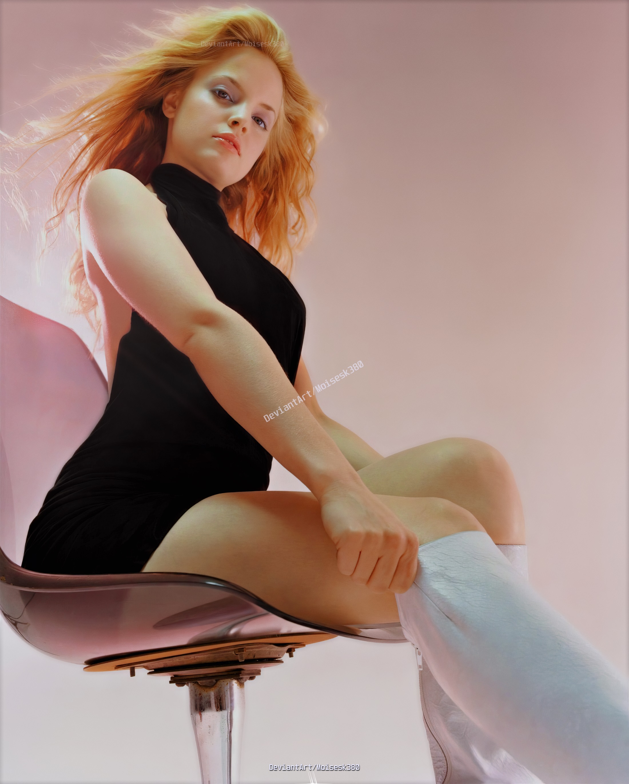 Photo from Mena Suvari
