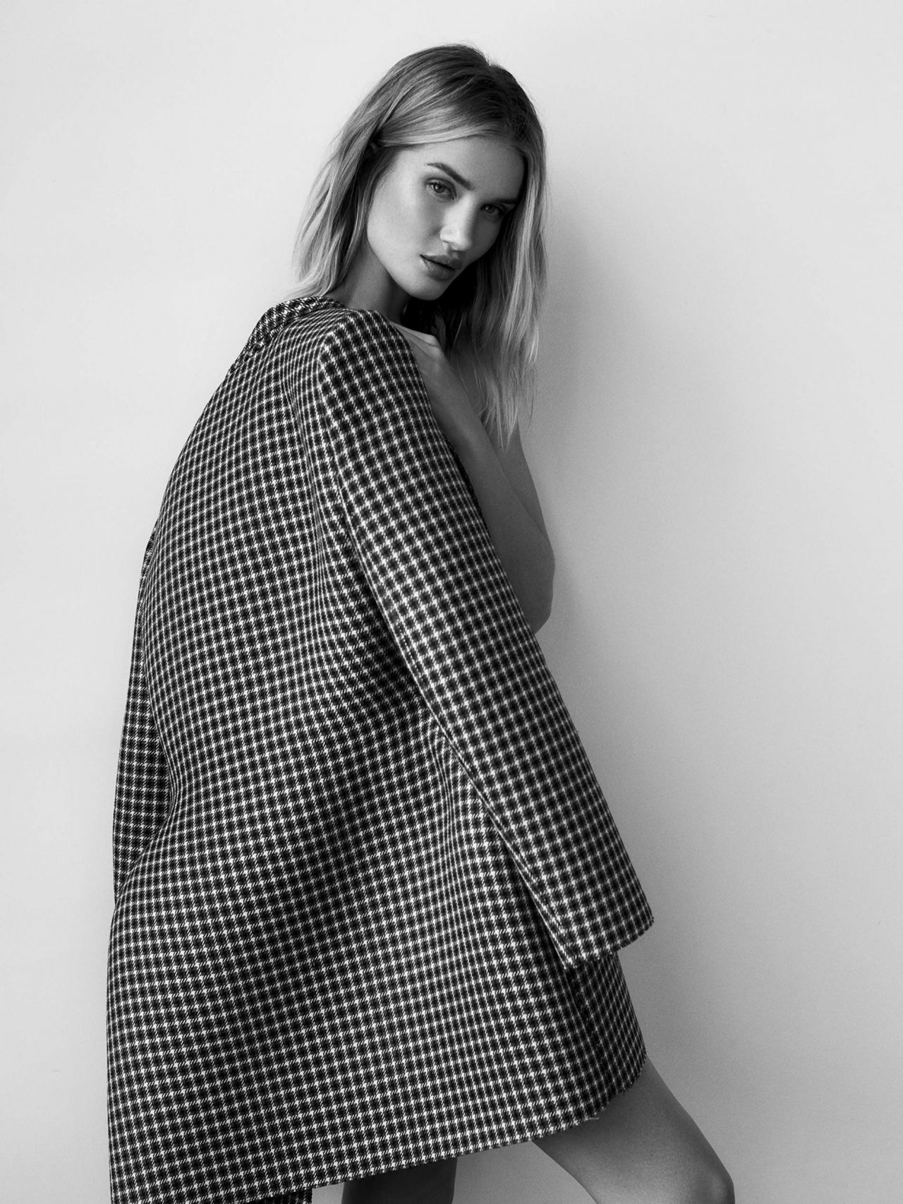 Photo from Rosie Huntington-Whiteley – The Edit by Net-A-Porter August 2018