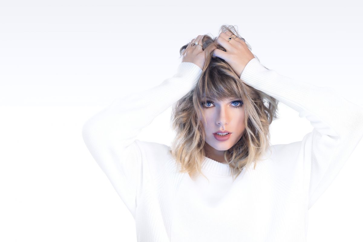 Taylor Swift for AT&T Taylor Swift Now 2017 Promoshoot