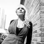 Brea Grant Instagram Icon