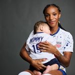 Crystal Dunn Instagram Icon