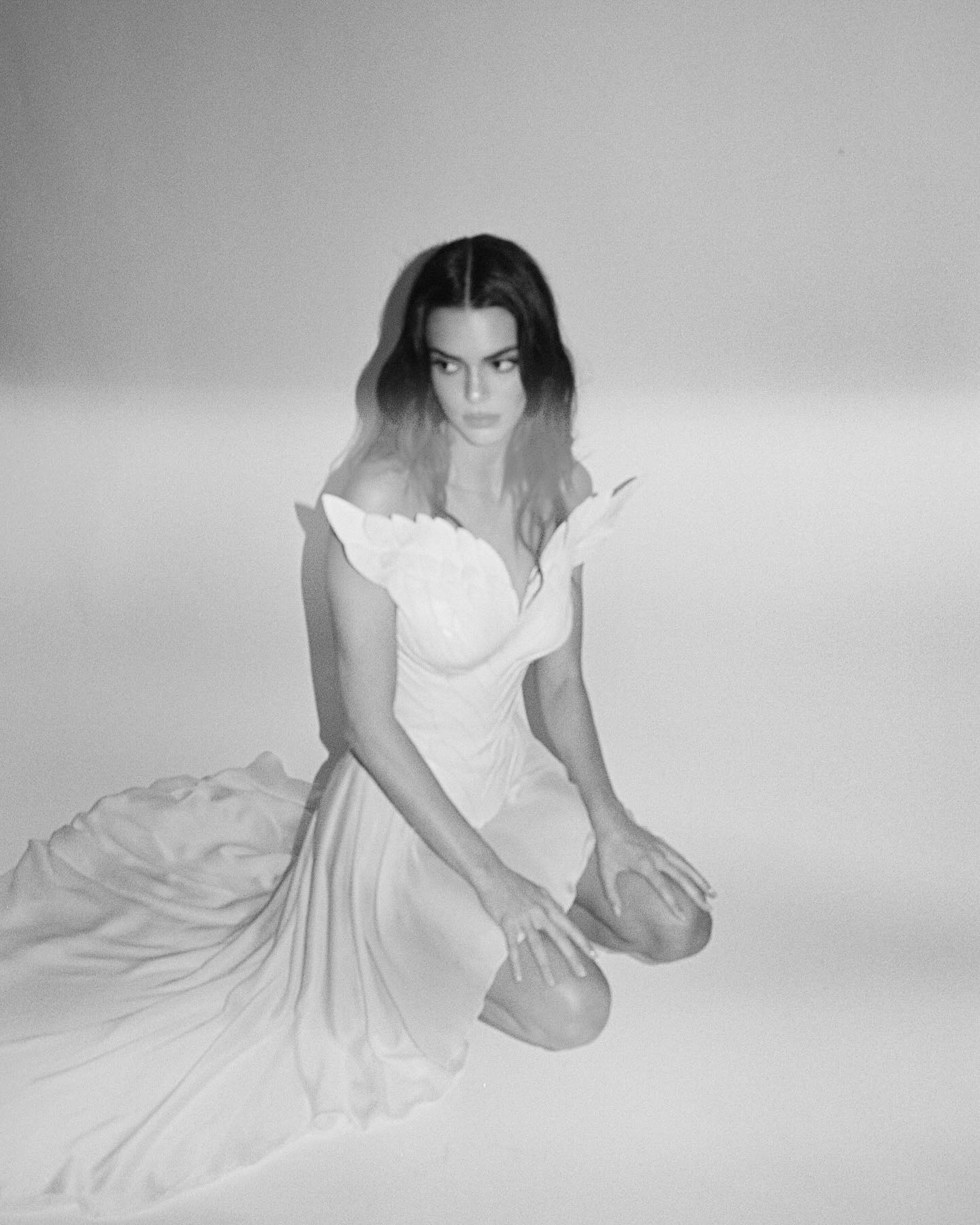 Kendall Jenner Instagram | ThePlace-2.com