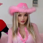 Lola Tash Instagram Icon