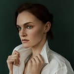 Madeline Brewer Instagram Icon