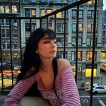Malina Weissman Instagram Icon