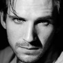 Ralph Fiennes icon 128x128