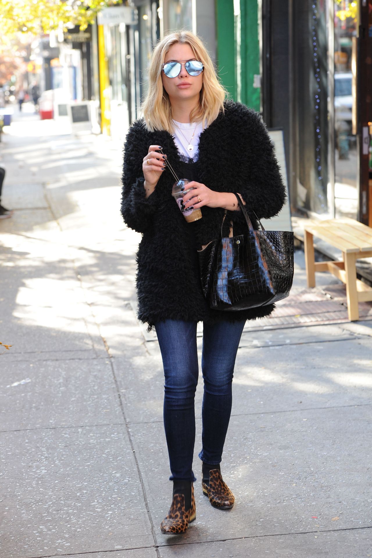 Ashley Benson, photo #897629