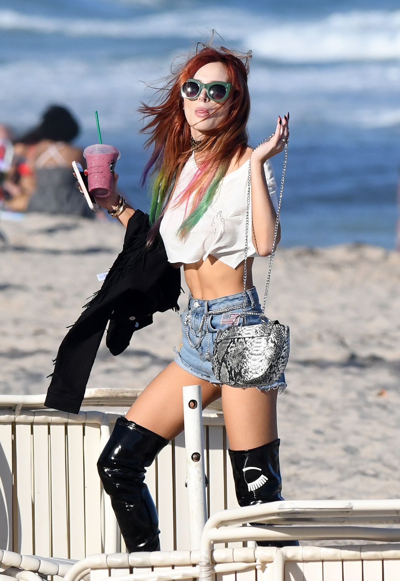 Bella Thorne, photo #898848