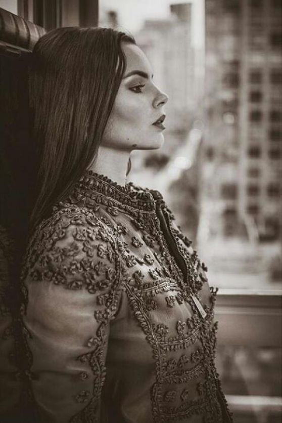 Eline Powell, photo #1046285
