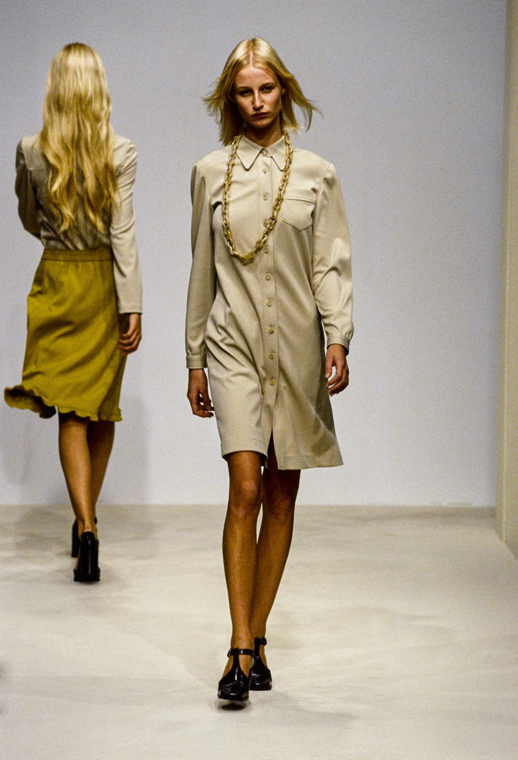 Esther De Jong, photo #850942