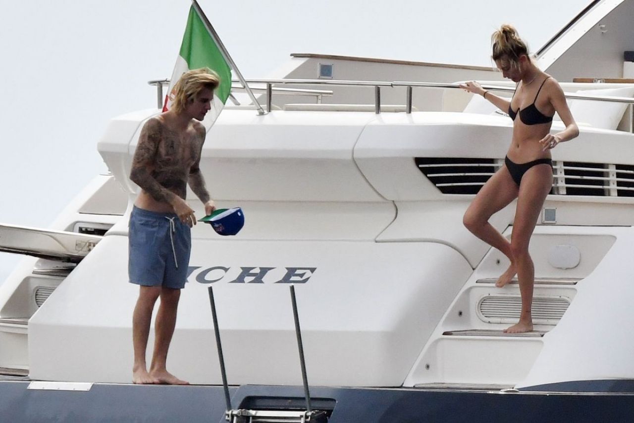 Hailey Baldwin, photo #1069721
