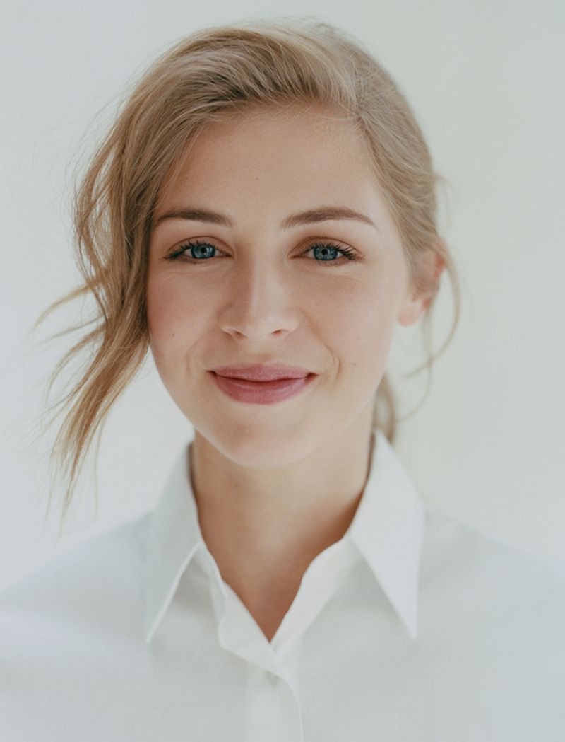 Hermione Corfield, photo #995204