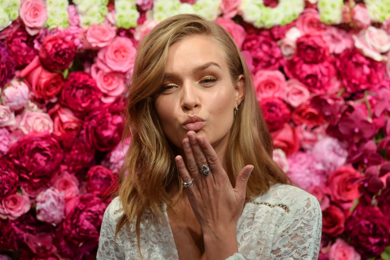 Josephine Skriver, photo #938861