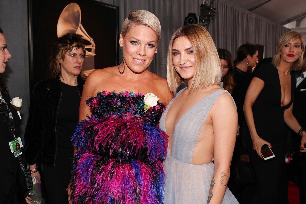 Julia Michaels, photo #1003335