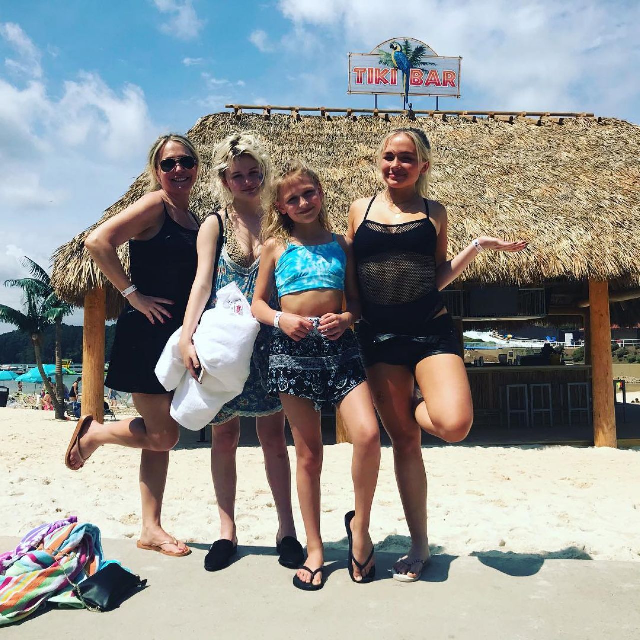 Natalie Alyn Lind, photo #1048199