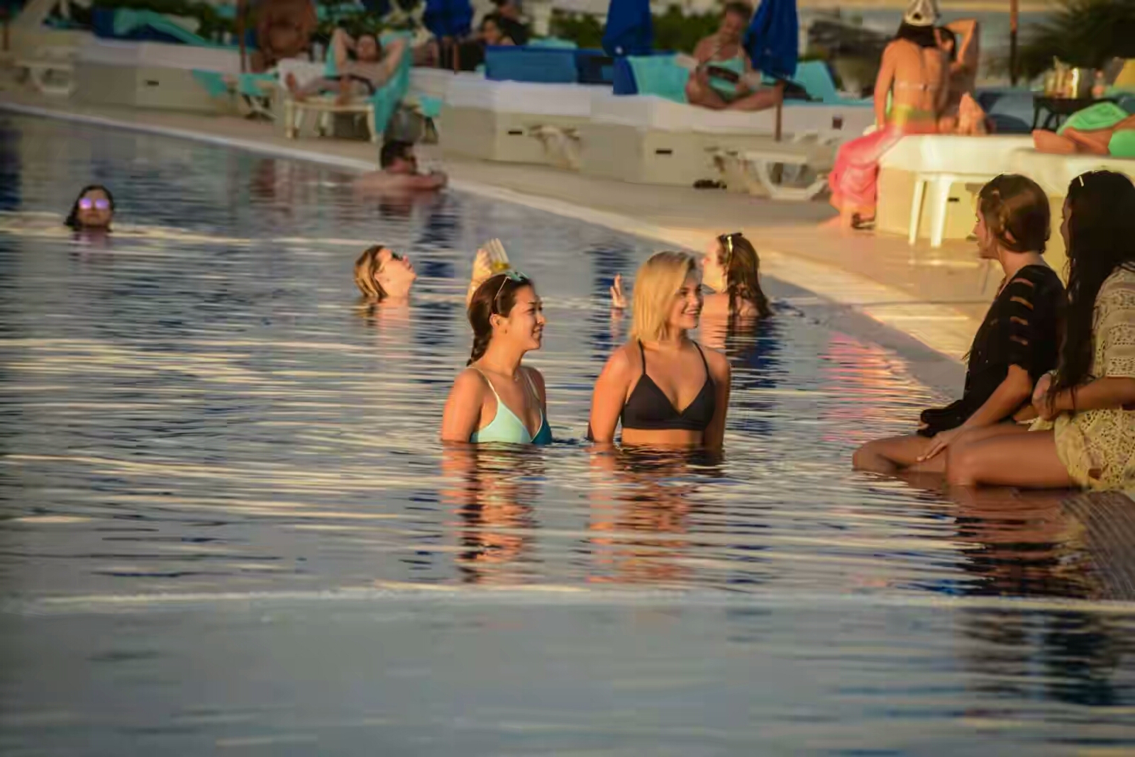 Olivia Holt, photo #992570