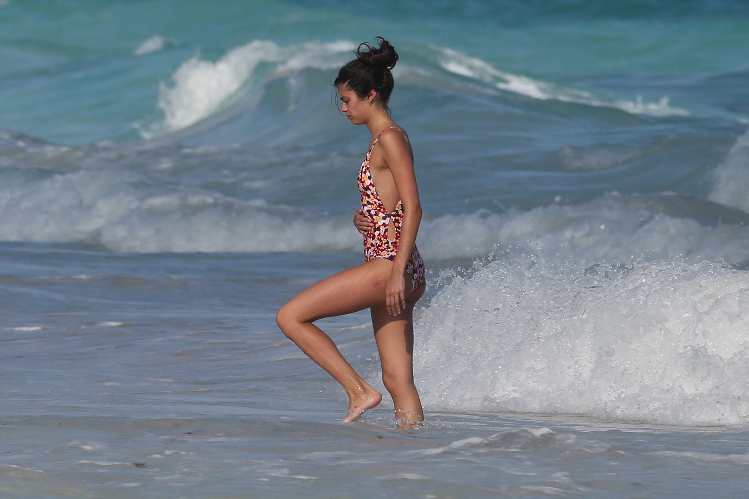 Sara Sampaio, photo #900683