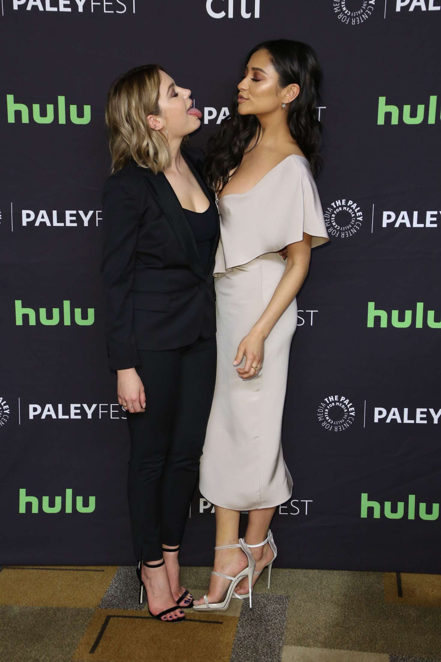 Shay Mitchell, photo #919121
