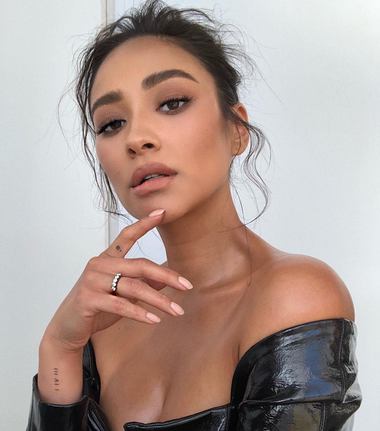 Shay Mitchell, photo #1054632