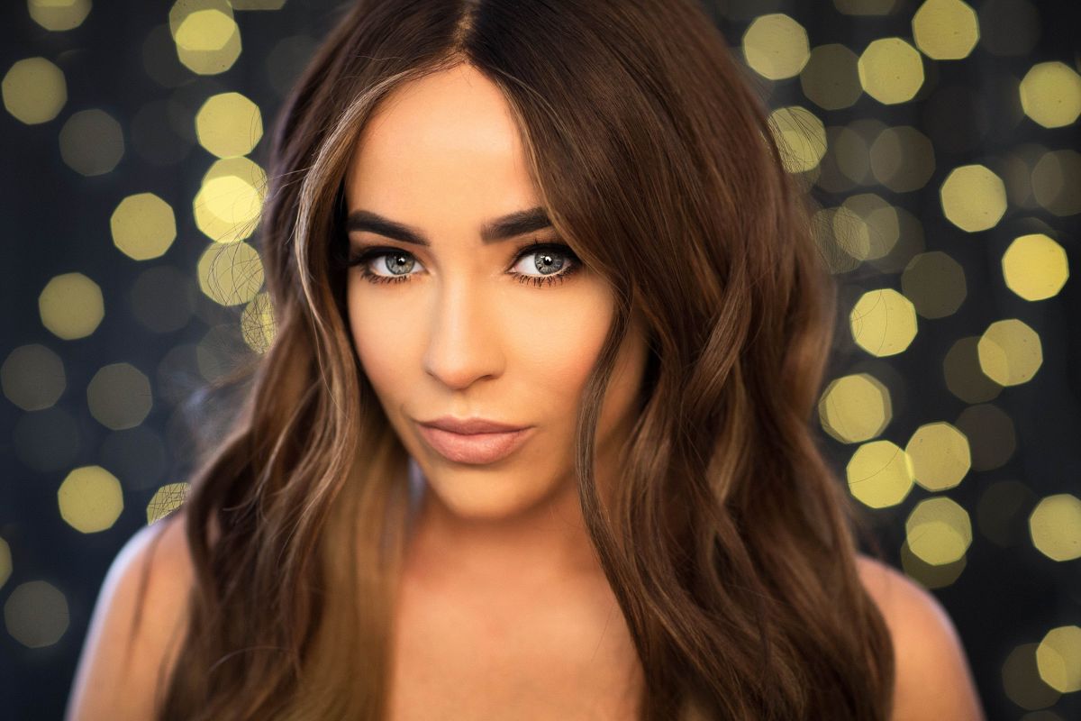 Stephanie Davis, photo #1060022
