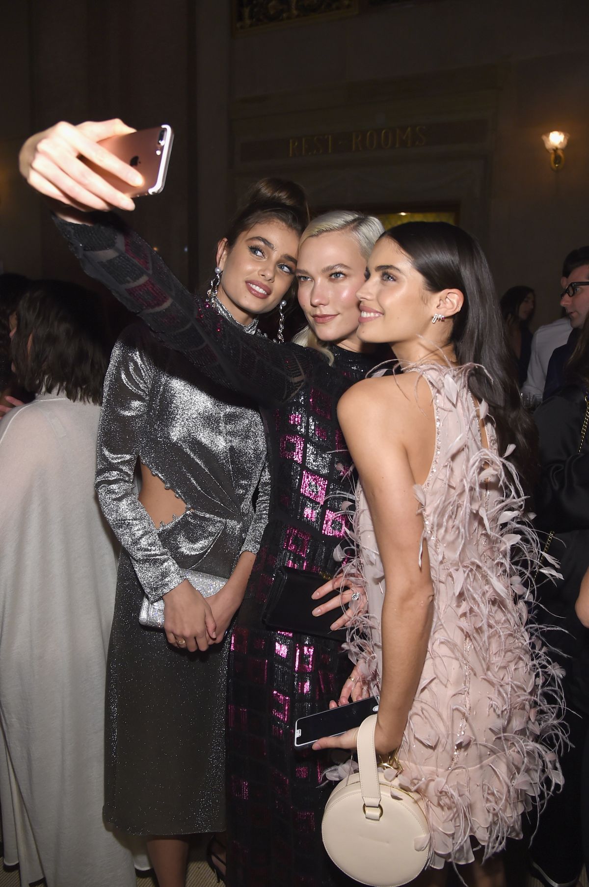 Taylor Hill, photo #978136