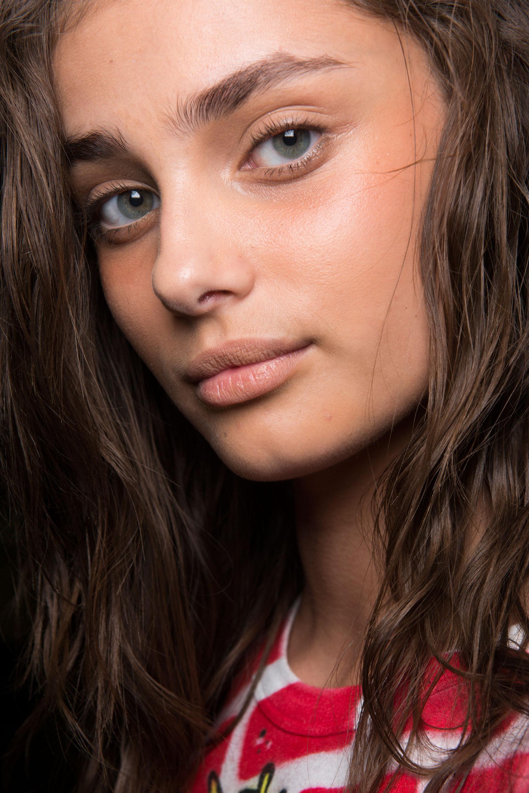 Taylor Hill, photo #1101974