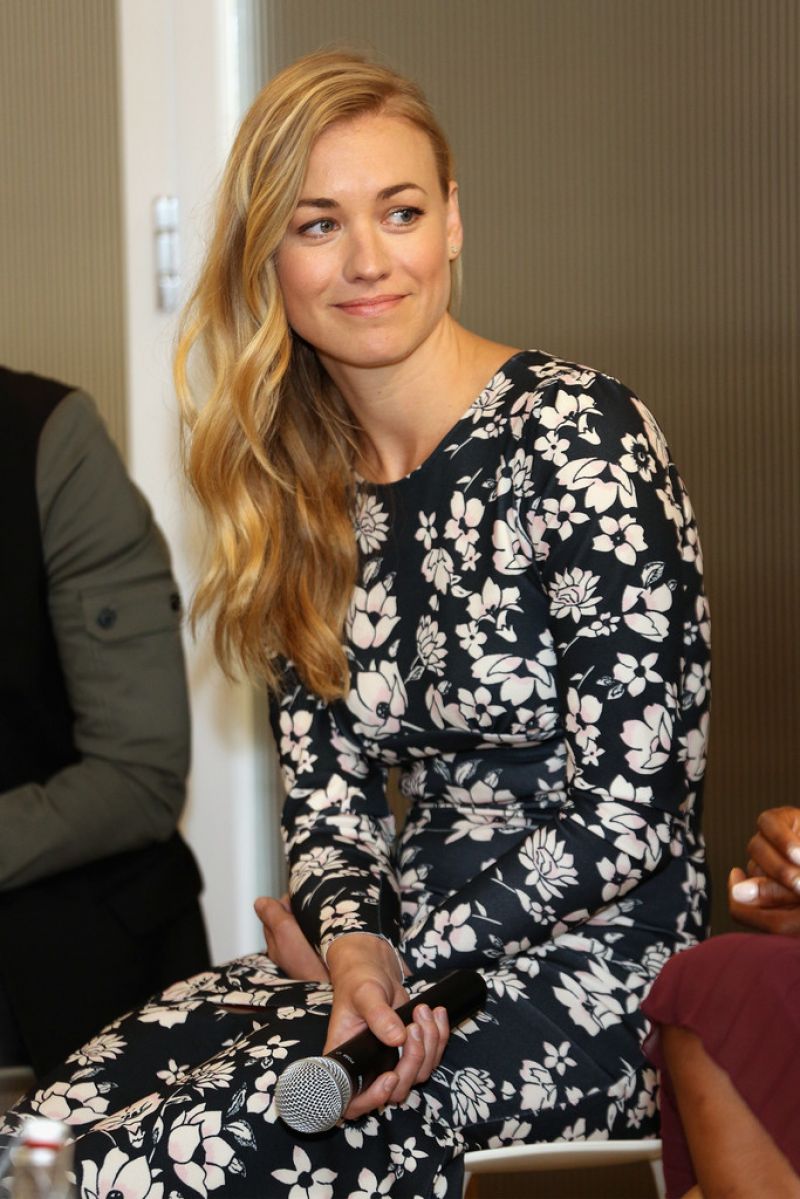 Yvonne Strahovski, photo #928484